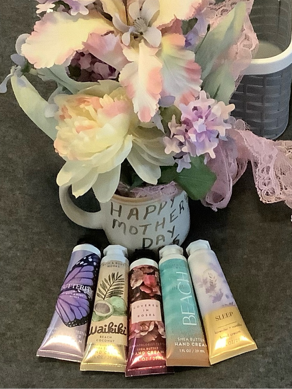 Bath & Body Works Set of 5 Hand Creams—NEW
